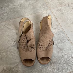 Paul Green Size 9 shoes